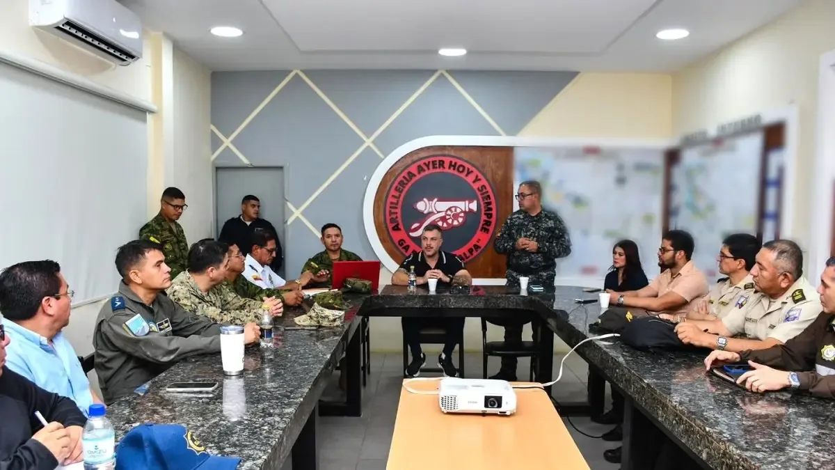 Las autoridades implementan un toque de queda para aumentar la seguridad en la provincia y reducir la movilidad ciudadana.