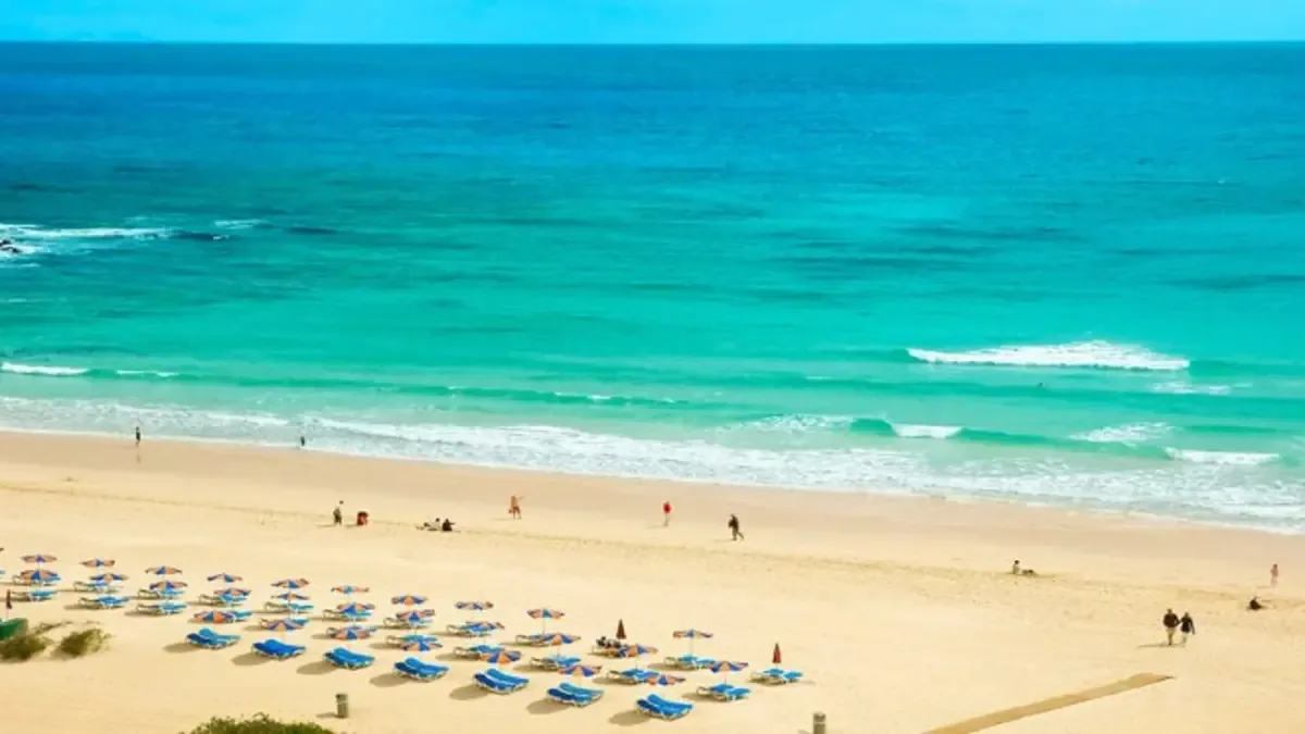 La guía Corona Beach 100 reconoce la belleza de un rincón de Fuerteventura.
