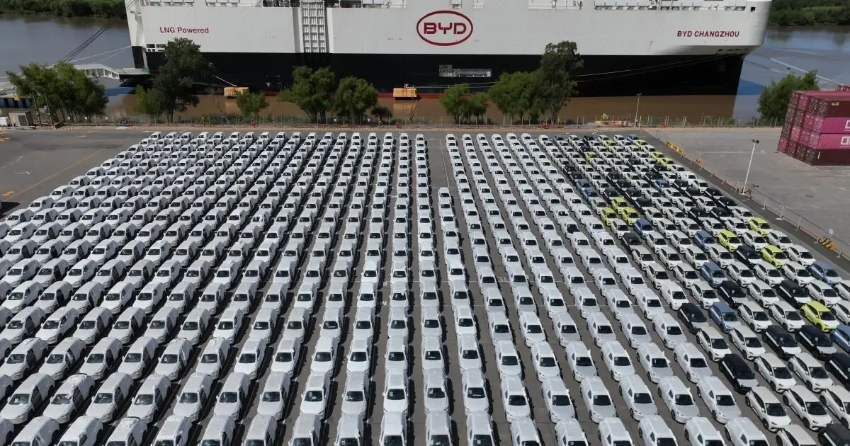 Las industrias locales luchan contra la creciente competencia de productos chinos a bajo precio.