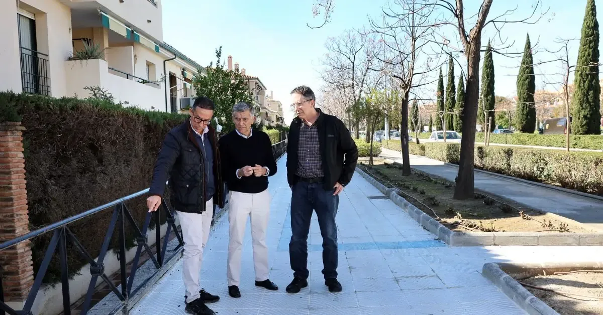 Las mejoras en el acerado refuerzan la accesibilidad y movilidad peatonal en la zona.