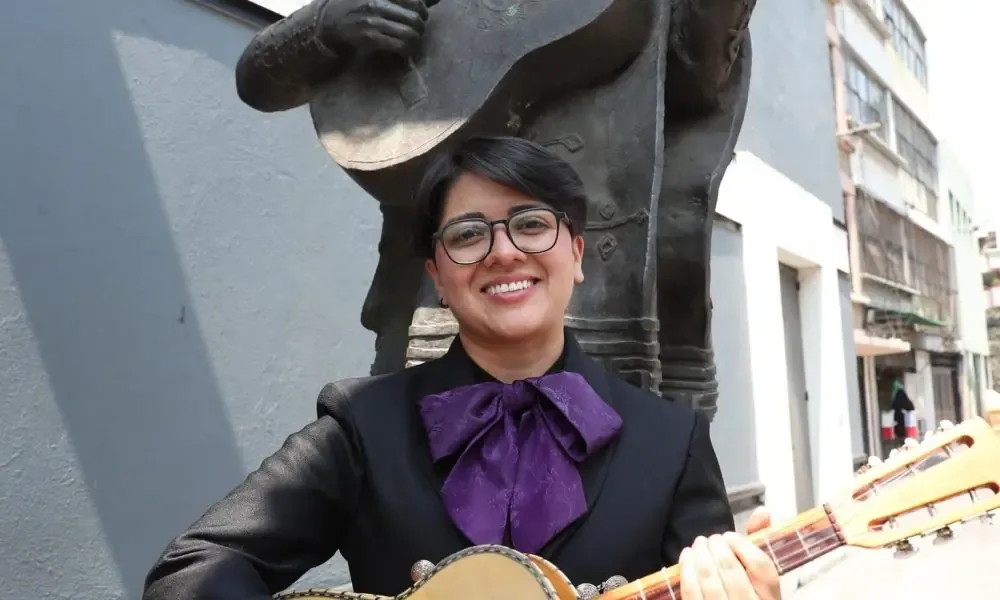 **Las mujeres mariachis rompen barreras y promueven la igualdad en la música.**