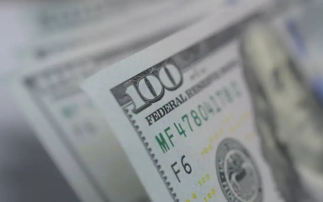Las remesas son un salvavidas para muchas familias, aunque su valor disminuye por la inflación.