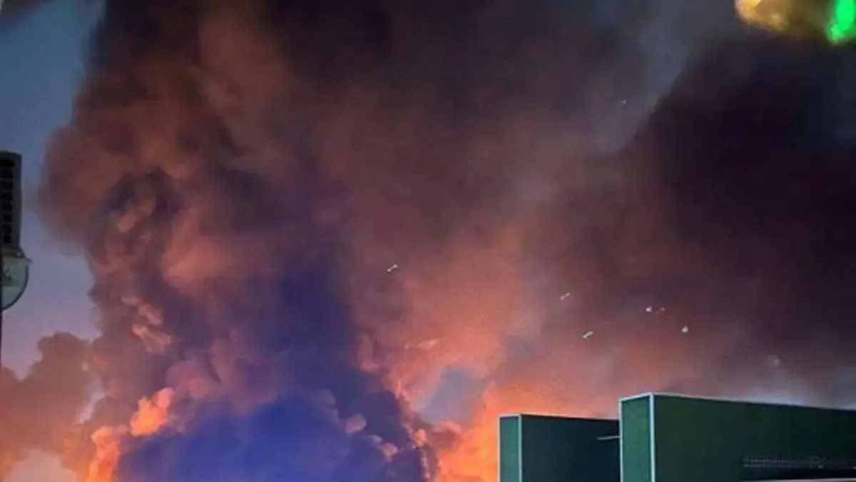 Las tensiones se intensifican en Oriente Medio con nuevos ataques y evacuaciones.