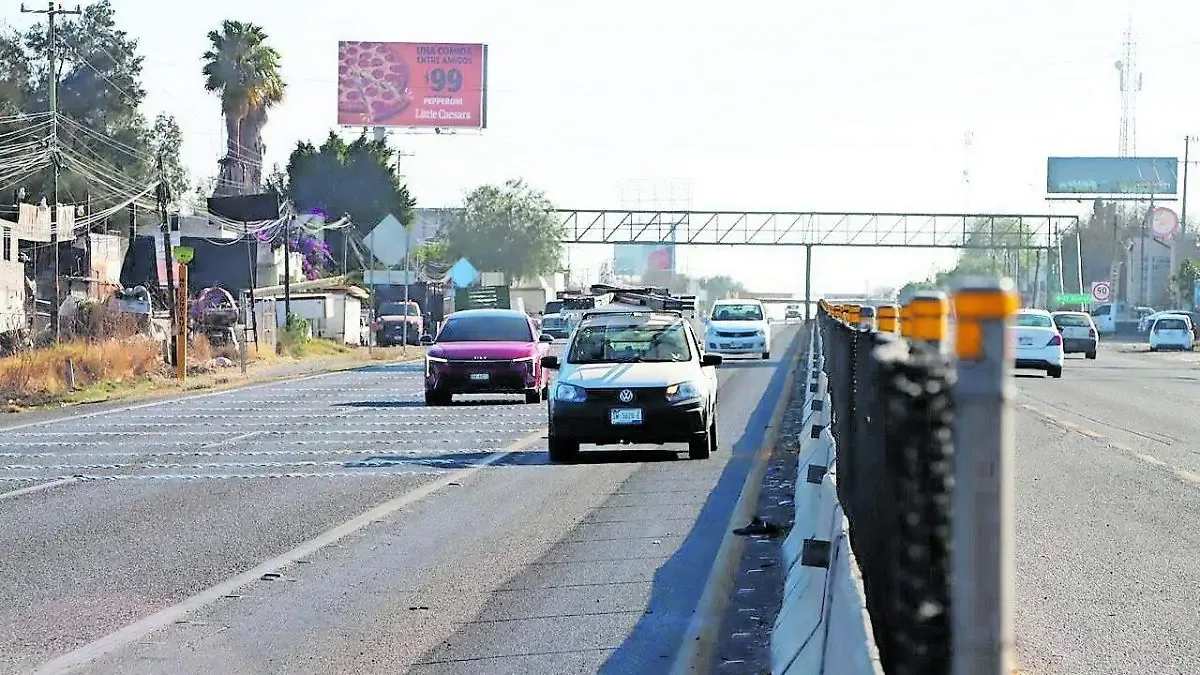 Las vías de acceso están bajo monitoreo tras incidentes en el Bajío, permitiendo que la vida regrese a la normalidad.