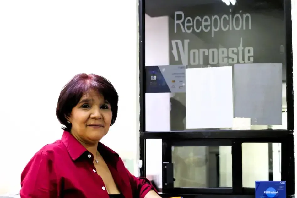Su trayectoria refleja esfuerzo y adaptabilidad en el mundo laboral.