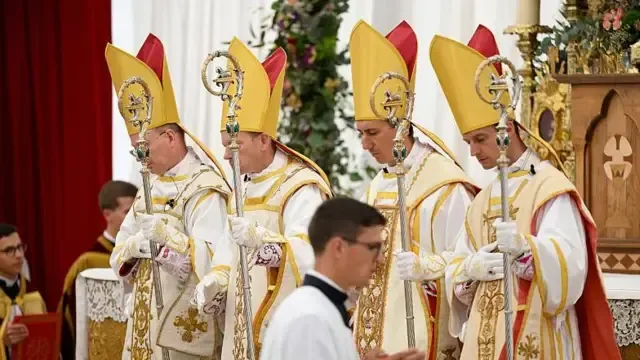 La reciente consagración de obispos sin autorización papal reaviva tensiones en la Iglesia.