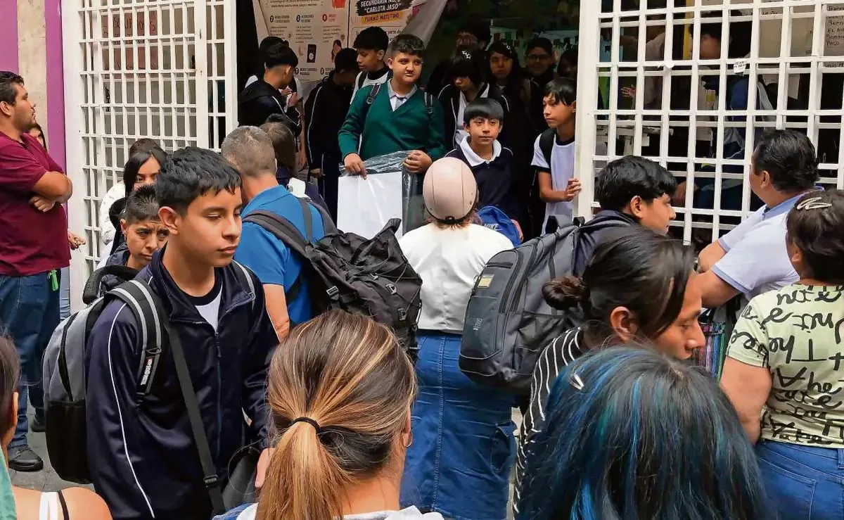 Resultados de la prueba PISA 2025 dividen a políticos de la 4T y la oposición, quienes critican el estado educativo en México.