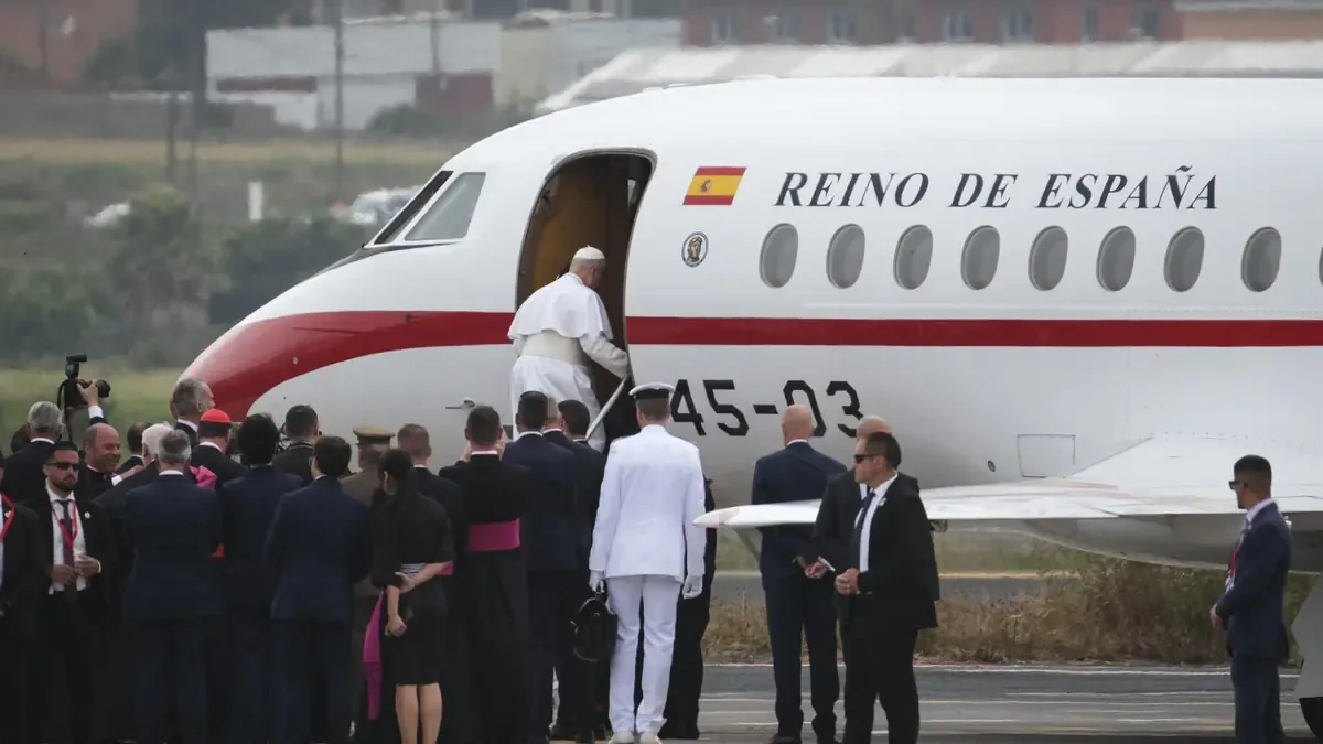 El Papa llama a reencontrarse en una fe auténtica y a promover el amor y la compasión en la sociedad.