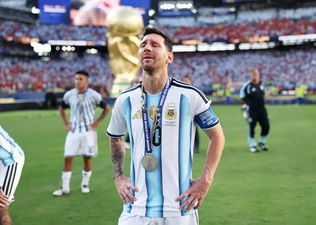 La decisión de Messi se produce tras temporadas de éxito y la reciente pérdida de su padre, figura clave en su carrera.