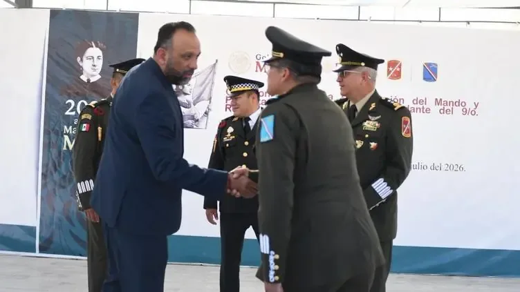 La ceremonia de mando del nuevo comandante del 9/o Regimiento resalta el compromiso del Ejército en seguridad y apoyo social.