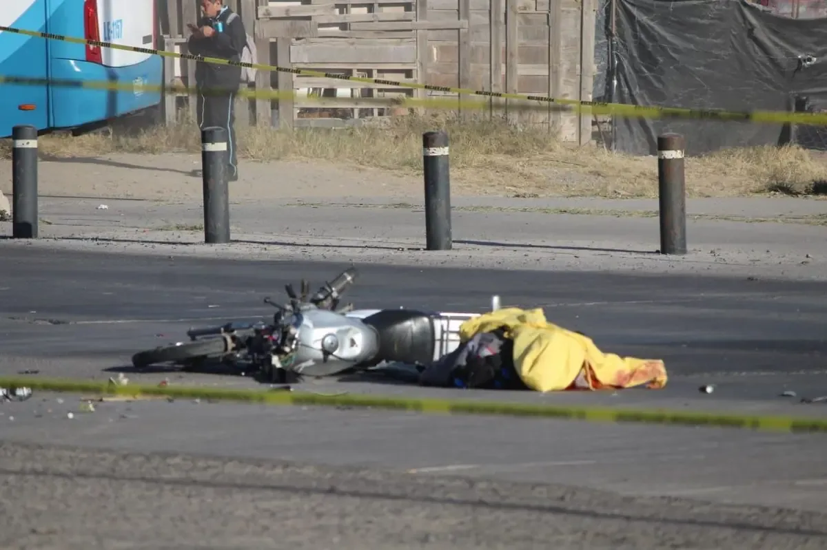 Leonel reporta un incremento en accidentes mortales de motociclistas por exceso de velocidad y distracciones.