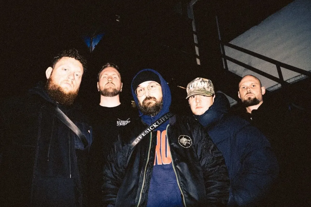La banda danesa de death metal presentará su quinto disco en 2027, con letras sobre supervivencia y resiliencia.