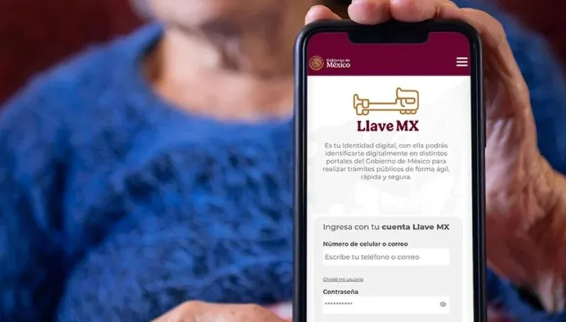 "Llave MX facilita los trámites digitales en la administración pública de México."