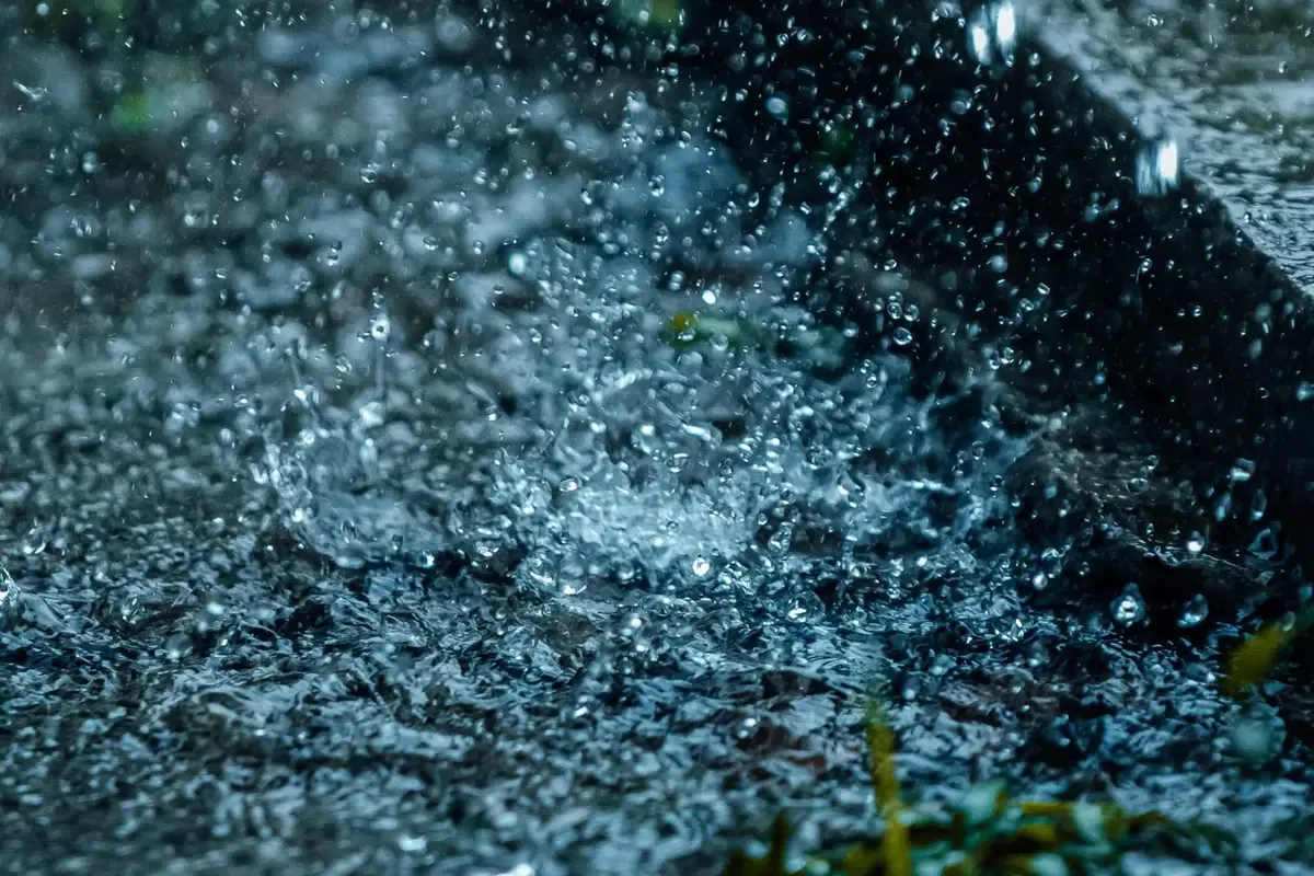 El Servicio Meteorológico Nacional alerta sobre precipitaciones severas en varias regiones del país.