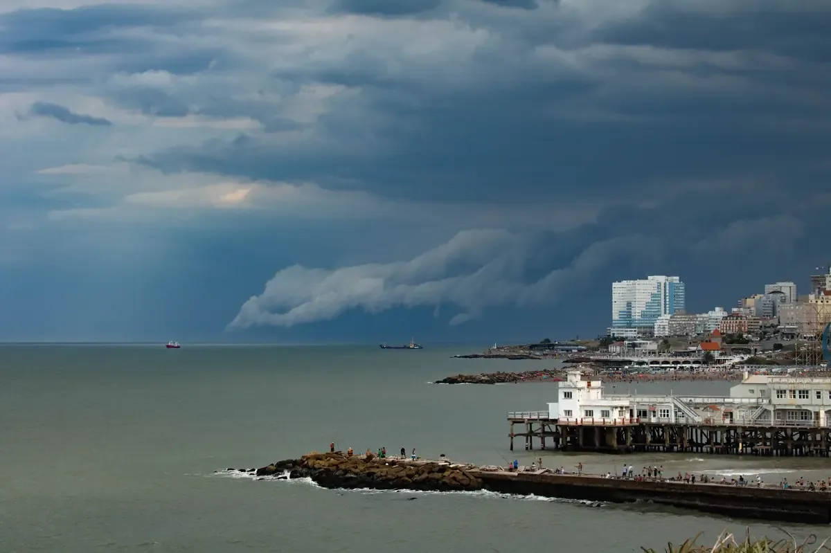 Se prevén inundaciones en el sur y temperaturas superiores a 45°C en el norte.