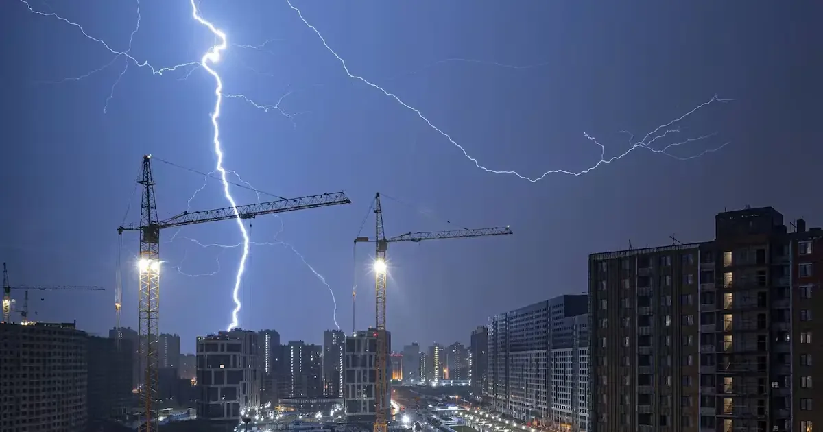 La tormenta tropical Boris genera alertas en el país por condiciones climáticas severas.
