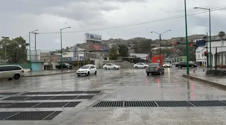 Se esperan precipitaciones mientras el calor persiste en la región.