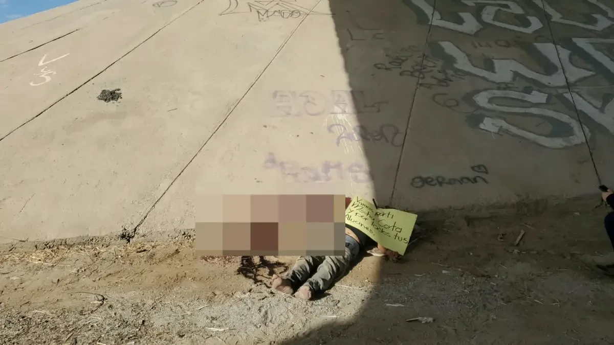 El hallazgo evidencia la violencia entre grupos delictivos en Baja California.