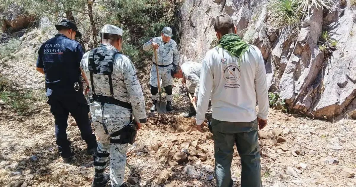 El colectivo Buscadoras de la Frontera halló restos de al menos siete personas en Sonora.