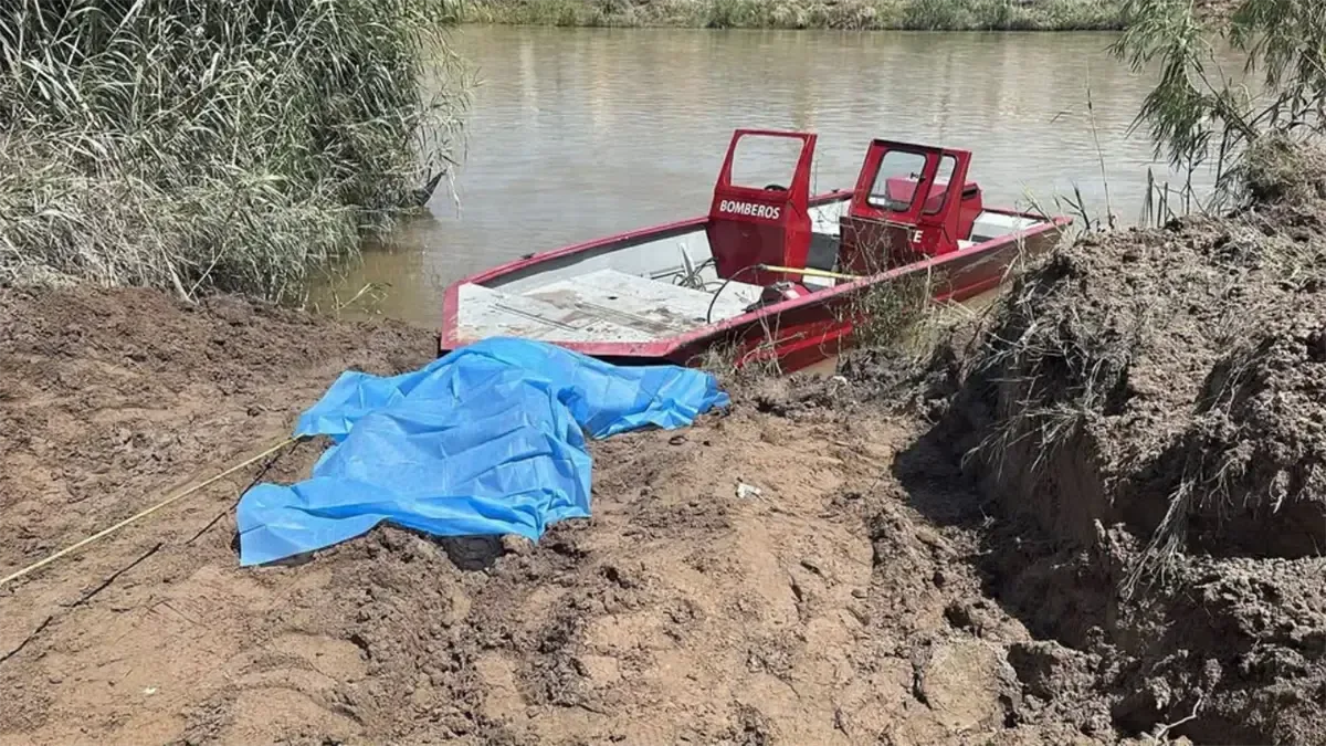 La víctima desapareció mientras nadaba con familiares y su cuerpo fue encontrado dos días después.