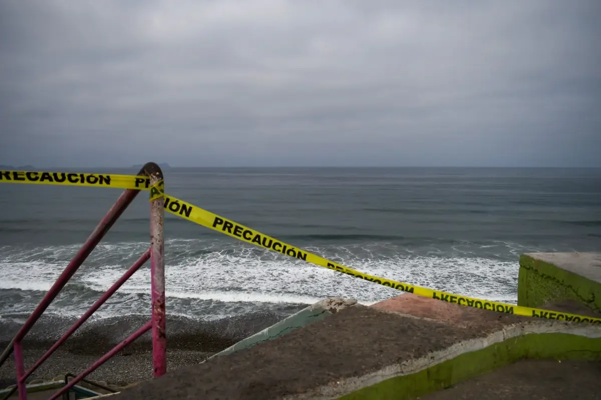 La búsqueda del menor arrastrado por el oleaje culminó en tragedia en Tijuana.