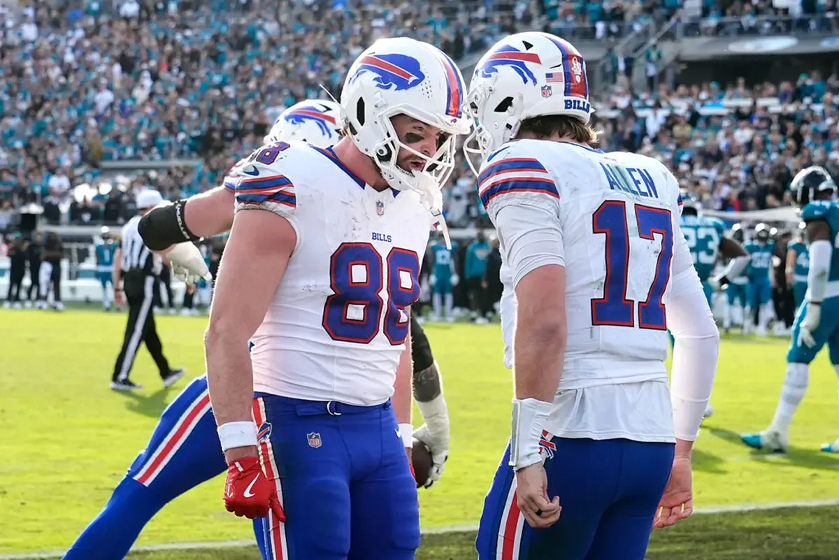 Los Buffalo Bills se preparan para el duelo contra los Denver Broncos en Denver.