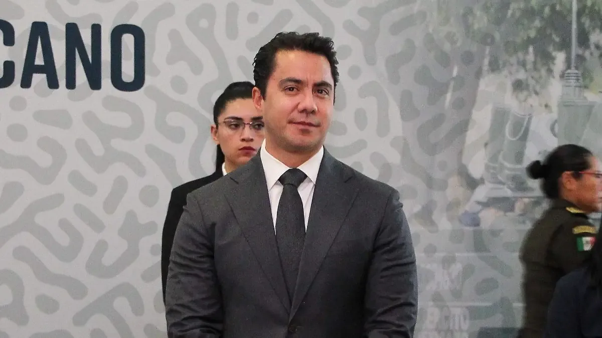 Los comerciantes afectados por las obras del tren México-Querétaro recibirán apoyo económico.