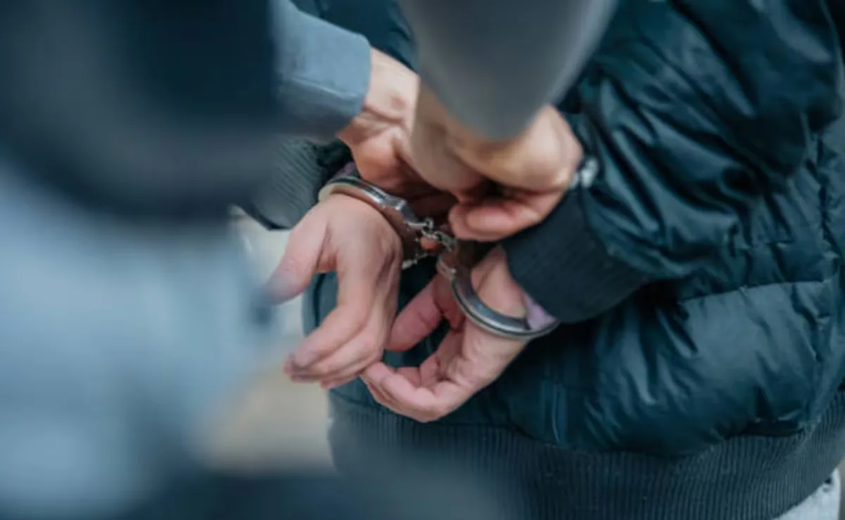 Los diez agentes de la Policía de Investigación fueron separados tras denuncias de extorsión.