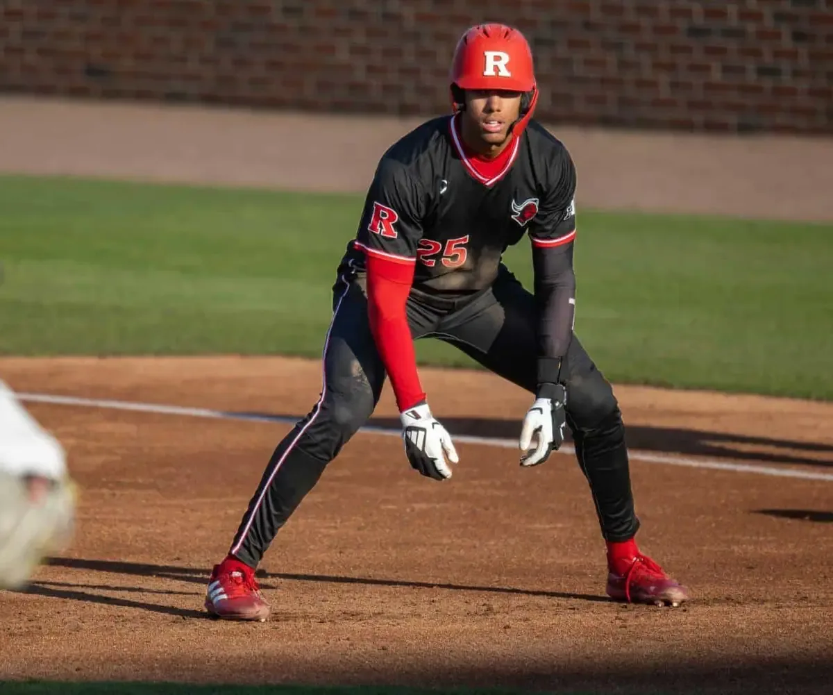 El nuevo talento se une a una familia legendaria en el béisbol.
