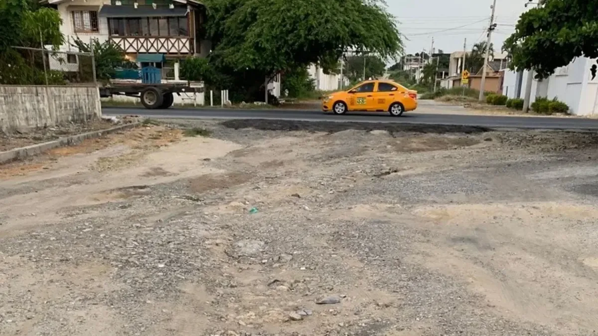 Los habitantes de Ballenita deben asumir costos de mantenimiento por la falta de atención gubernamental.