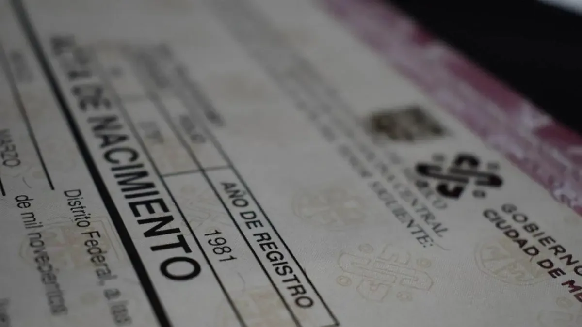 Los menores en acogimiento preadoptivo y gestación sustituta ahora tendrán actas que reflejan su realidad social.