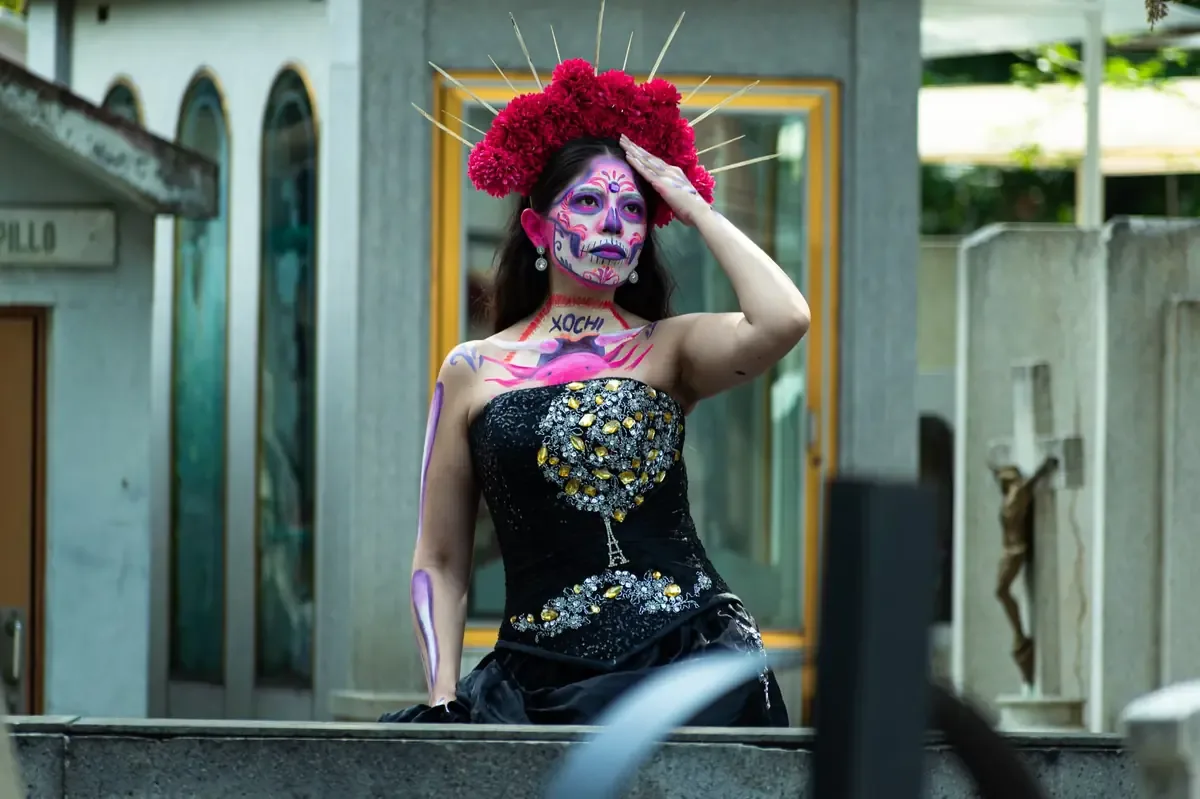 La colaboración transforma el éxito digital de Spalla hacia el universo de la cumbia.