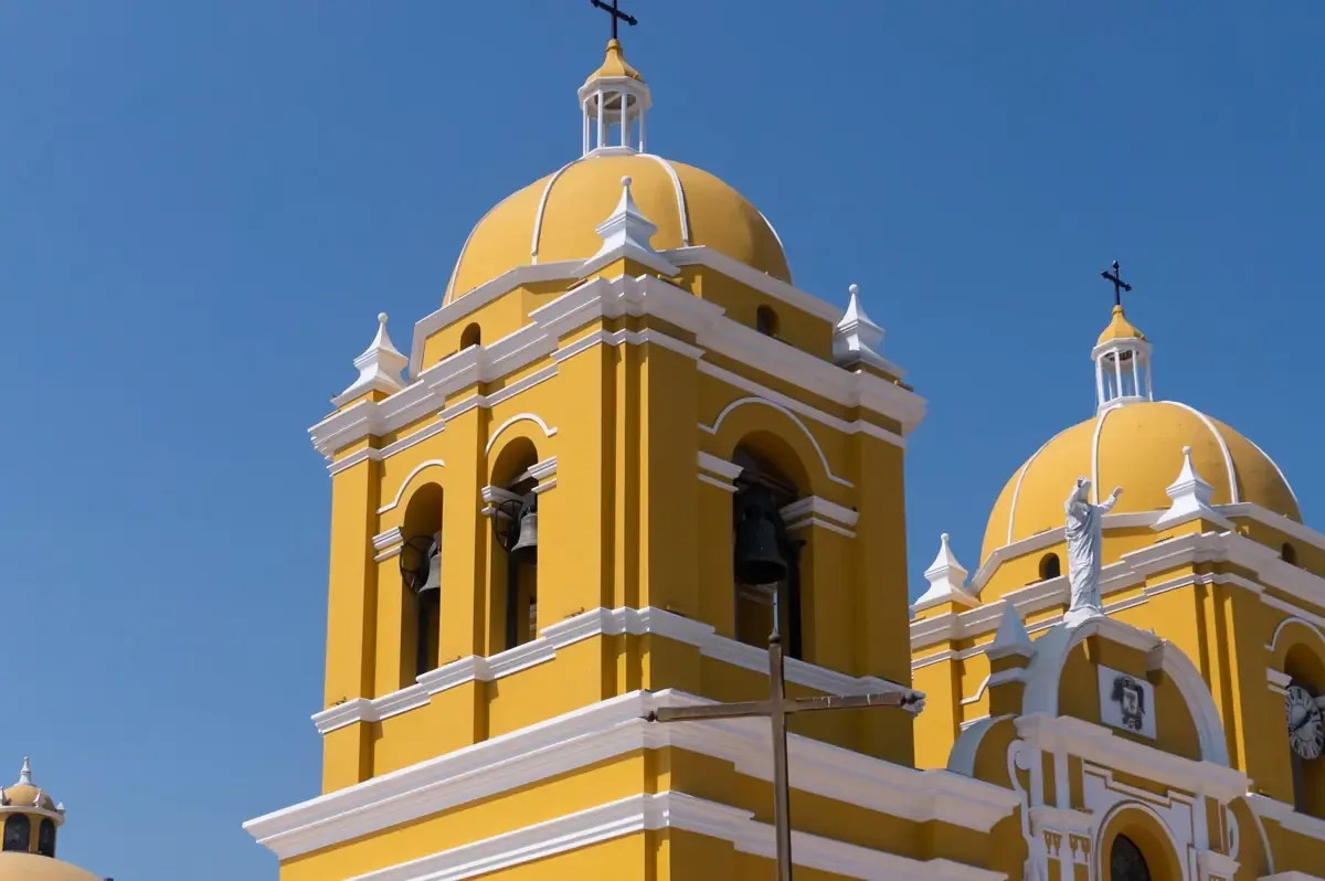 La creciente fascinación por los ovnis plantea dudas sobre su impacto en las religiones tradicionales.