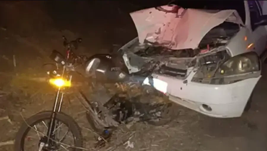 Los padres y su hijo de 5 años murieron tras ser embestidos por un conductor ebrio.