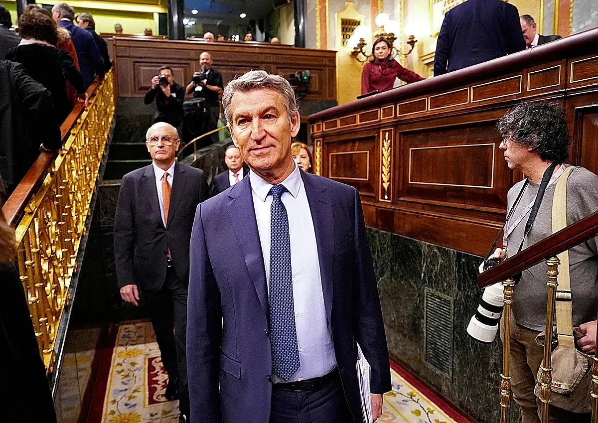 Los partidos buscan un acuerdo de gobernabilidad en Extremadura y definir el futuro político de la región.