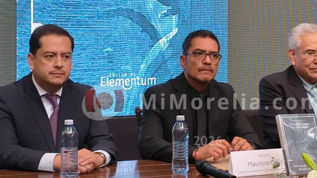 Mauricio Cruz presenta su novela, que explora la redención y la vida en la etapa más crítica del ser humano.