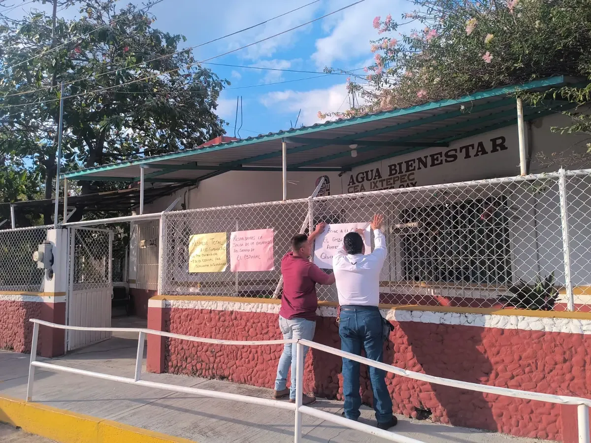 Los trabajadores exigen el fin de descuentos salariales injustificados y mejores condiciones laborales.