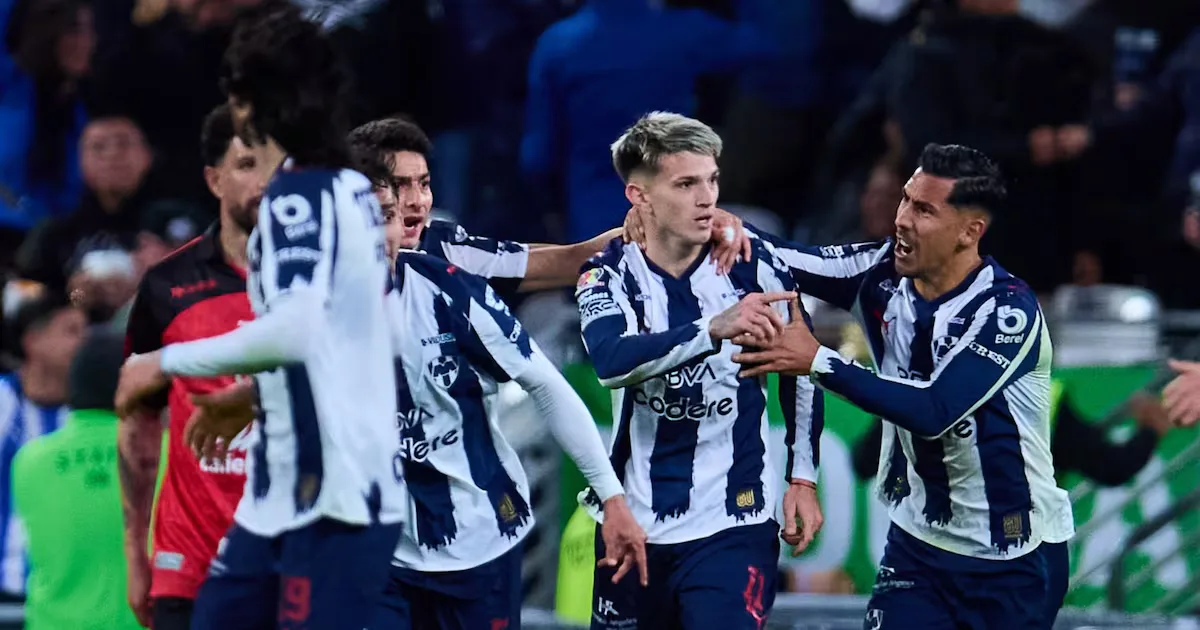 "Luca Orellano celebra su gol durante el emocionante empate entre Monterrey y Tijuana."