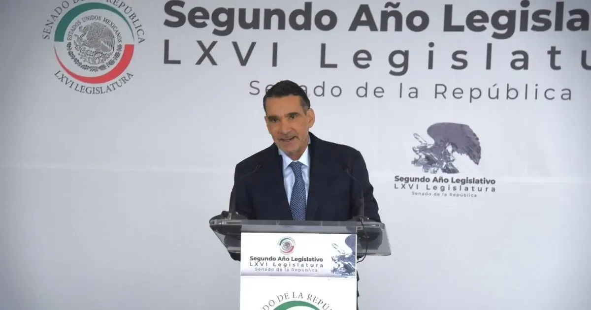 "Luis Armando Melgar, senador del PVEM, durante su reciente declaración política."