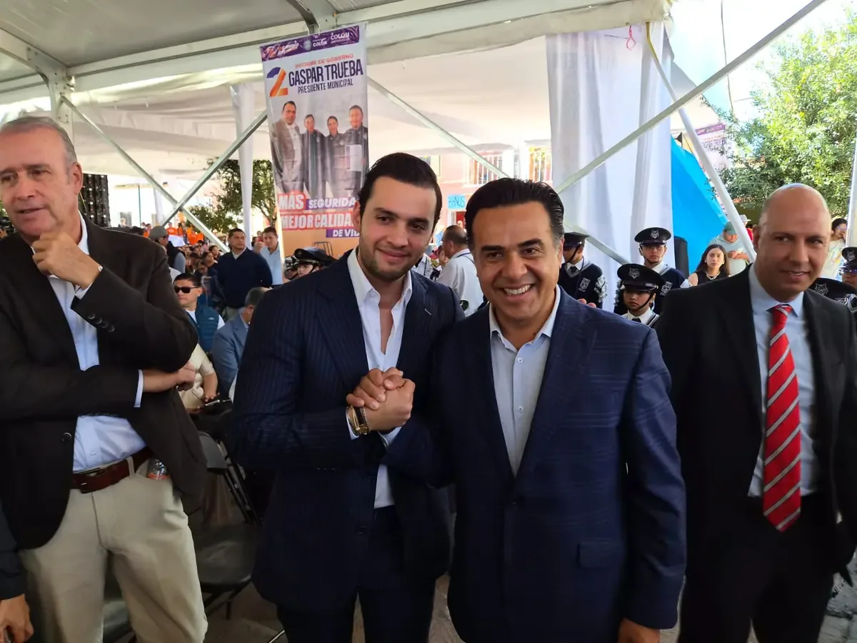 Luis Bernardo Nava promueve la unidad dentro del PAN y se prepara para elecciones en Querétaro.