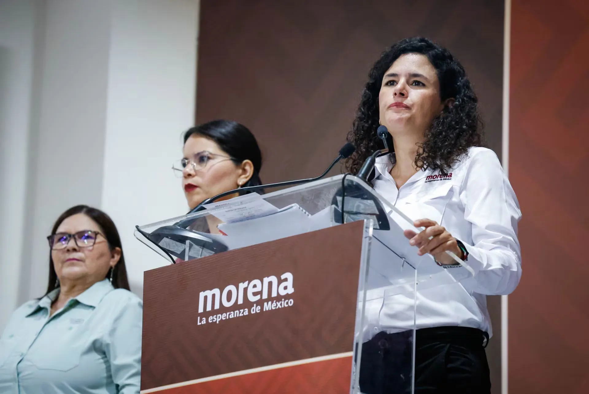Luisa María Alcalde durante su rueda de prensa en Durango.