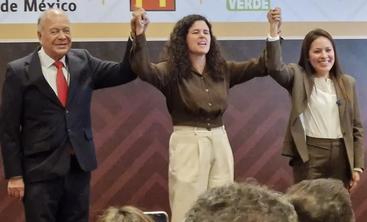 Luisa María Alcalde en conferencia sobre la unidad de la coalición hacia 2027.