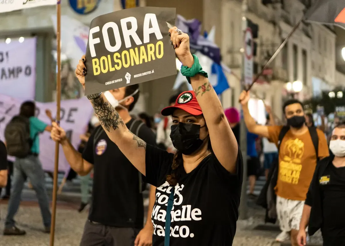 La decisión de Lula da Silva exprime la controversia sobre la relevancia de los debates en la campaña.
