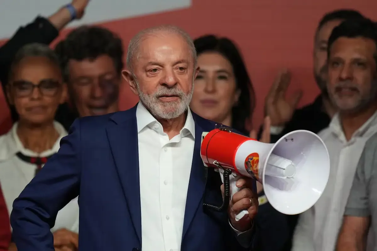 El presidente brasileño llama a los abstencionistas a participar en la segunda vuelta electoral.