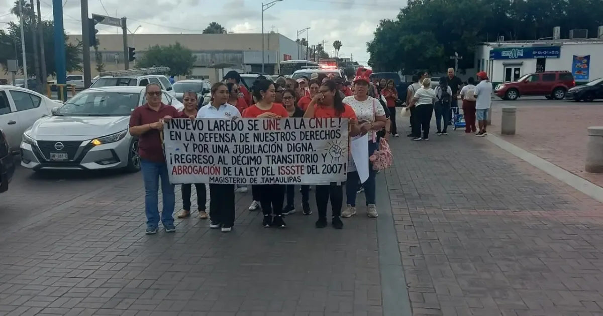 Docentes locales se unen a protestas nacionales en defensa de sus derechos laborales.