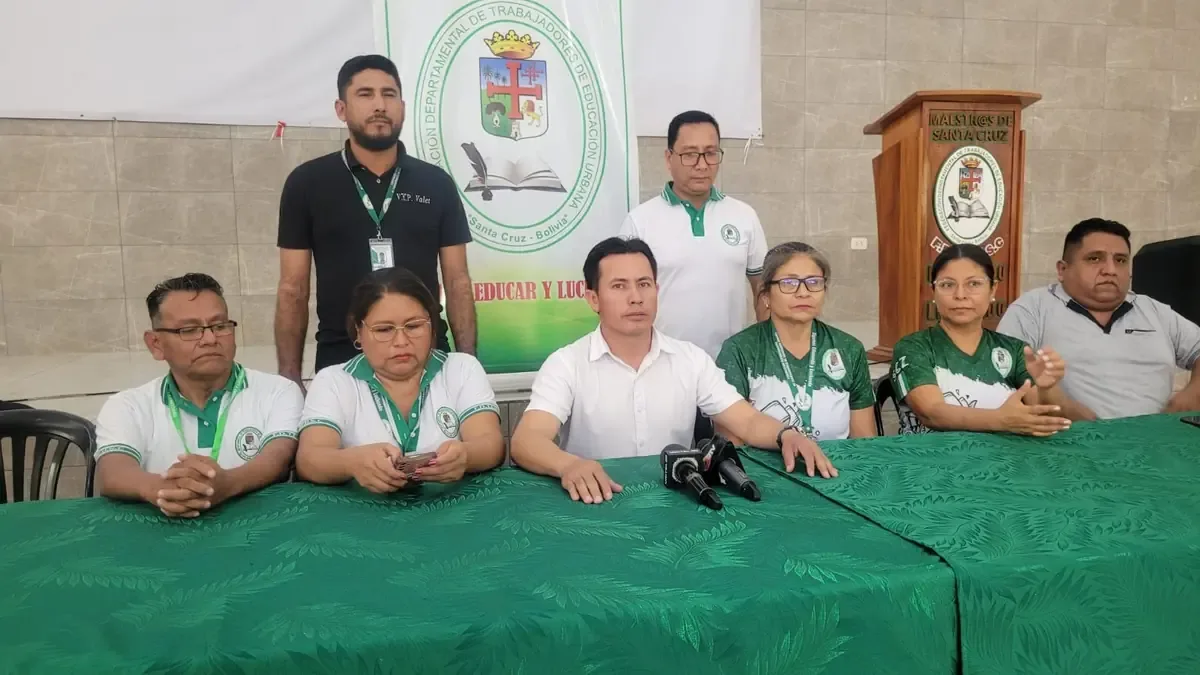 Suspenden clases en protesta por atención a demandas educativas y mejoras salariales.
