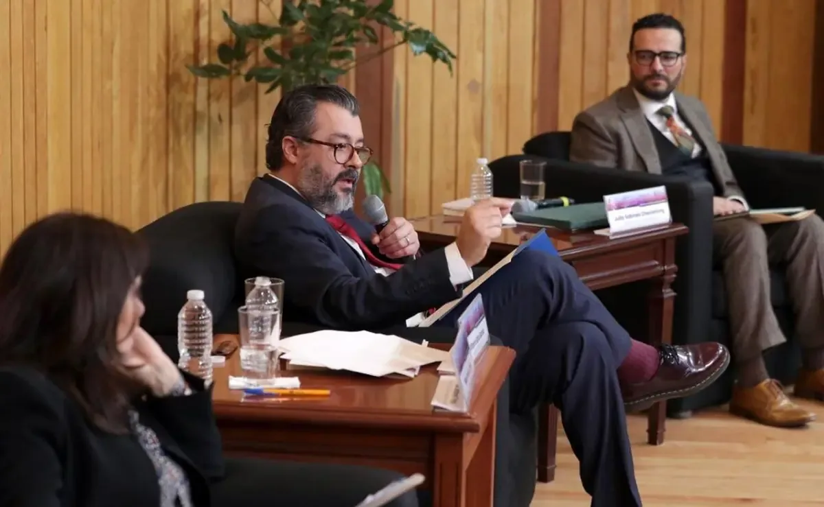 El magistrado del TEPJF destacó la necesidad de insumos para las elecciones de 2027, buscando reducir costos.