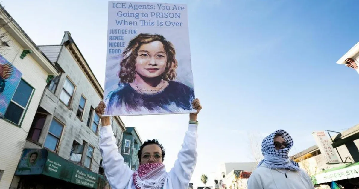 Manifestantes en apoyo a la huelga nacional contra el ICE en Minneapolis.