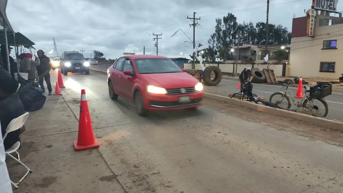Manifestantes en San Quintín durante las protestas por demandas locales.