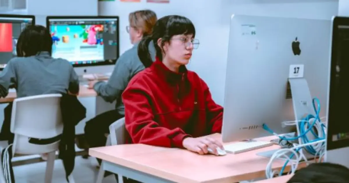 La ciudad busca mejorar la calidad de sus programas formativos técnicos ante un bajo rendimiento en las pruebas nacionales.